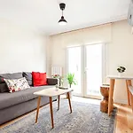 Cozy 2-Bedroom Apartment